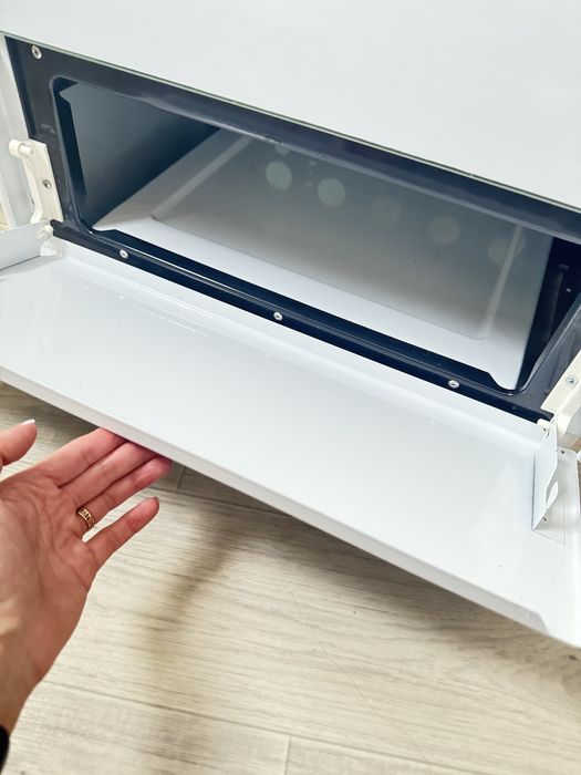 Продам газовую плиту DELUXE