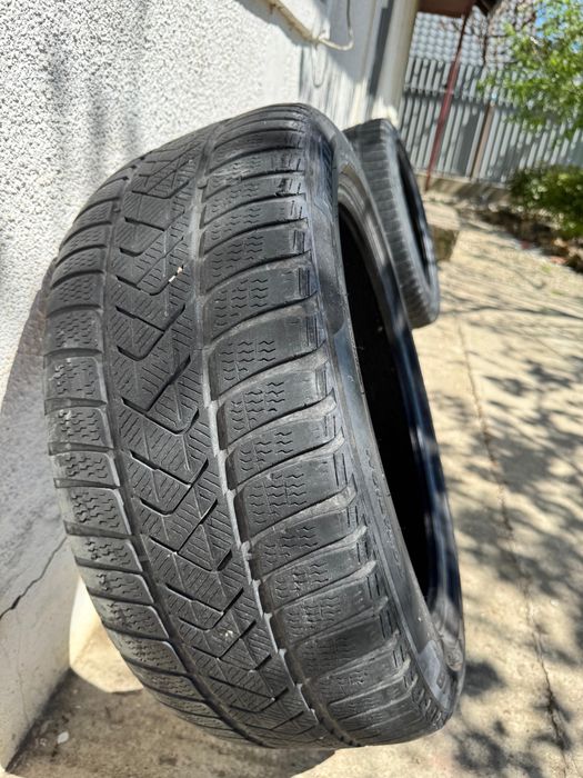 Anvelope iarna Pirelli 245 45 r18