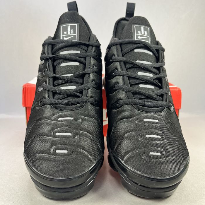 Nike Vapormax Plus "Triple Black"! НОВИ!