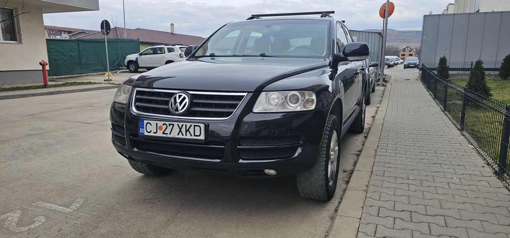 Vând Volkswagen Touareg