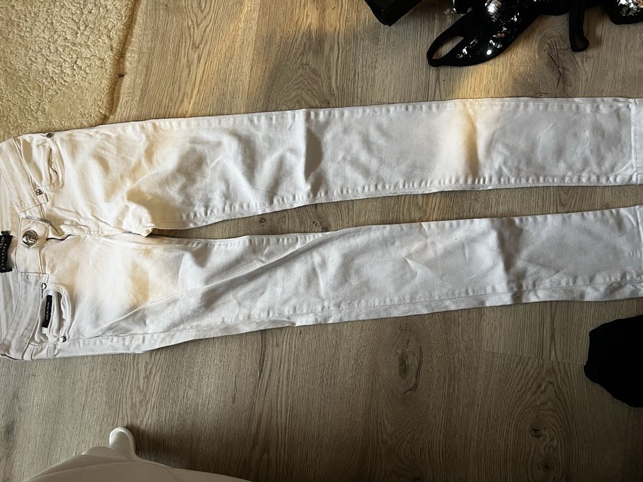 Дамски дънки дво модела