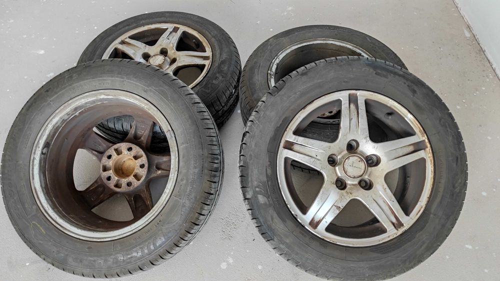 Лети джанти 6,5Jx15H2; 5х114,3; ЕТ40 с летни гуми 195/65R15 за Мазда 3