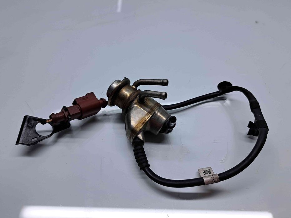 Injector Adblue  Volkswagen Passat B8 (3G2) [Fabr 2015-prezent] 04L131