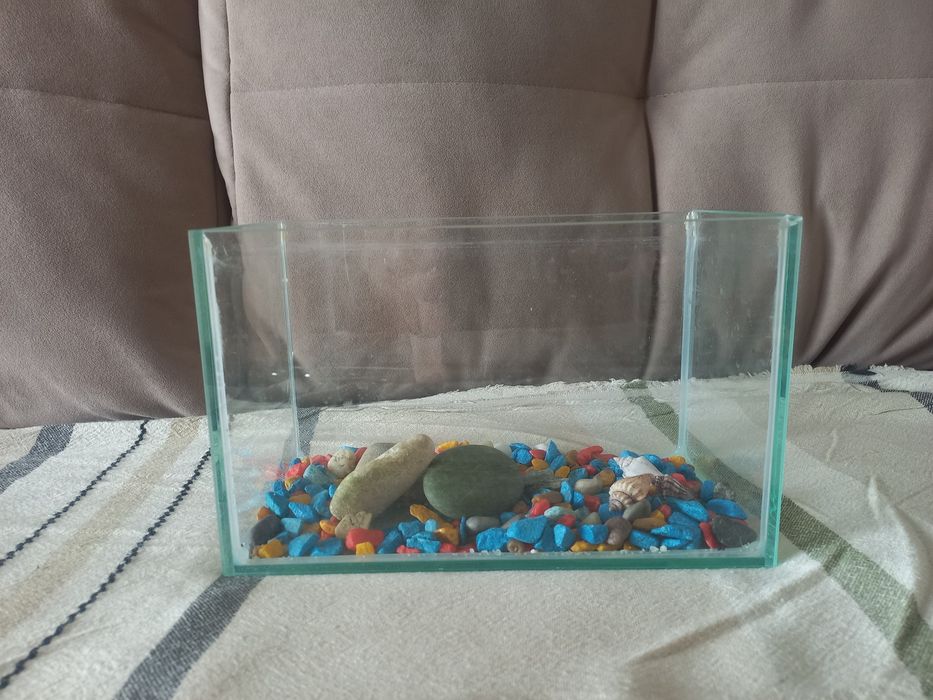 Продам 5л аквариум