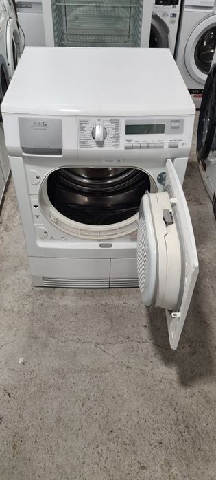 Сушилня с нагревател AEG 7кг