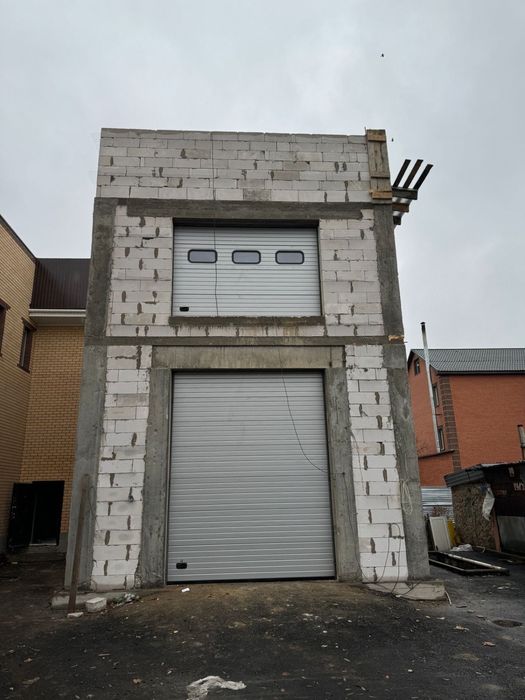 Гаражные секционные ворота RYTERNA