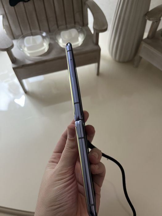 Самсунг Zflip