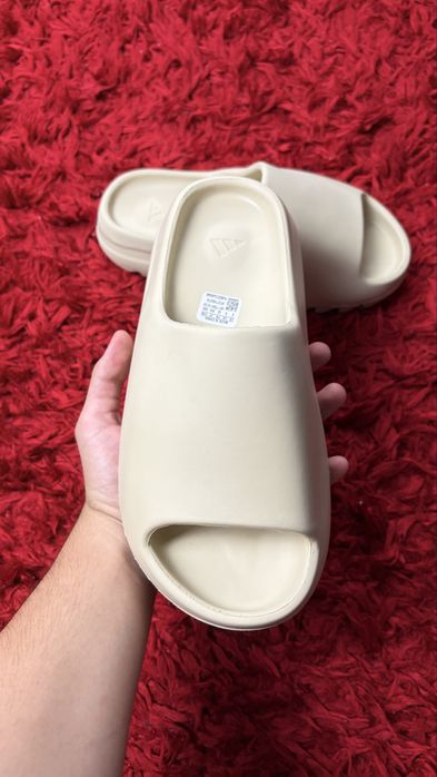 Papuci Yeezy Slides 43