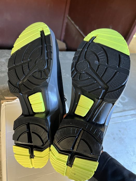 Vand pantofi protectie Uvex marimea 42