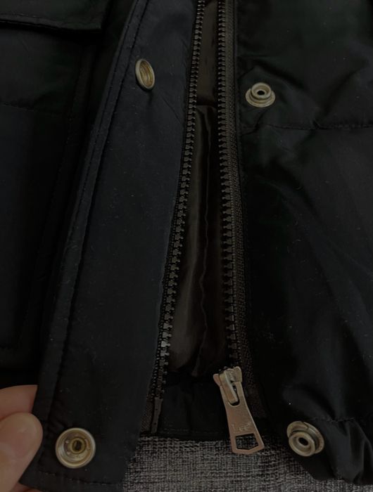 Продаю пуховик Lee