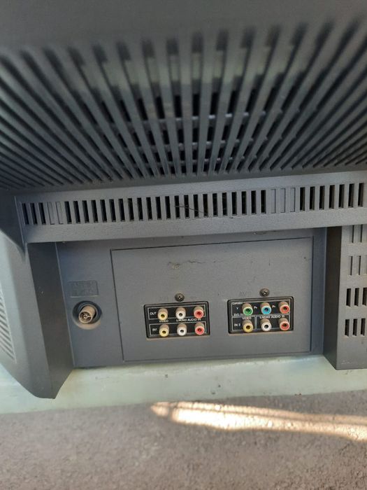 Продам телевизор LG