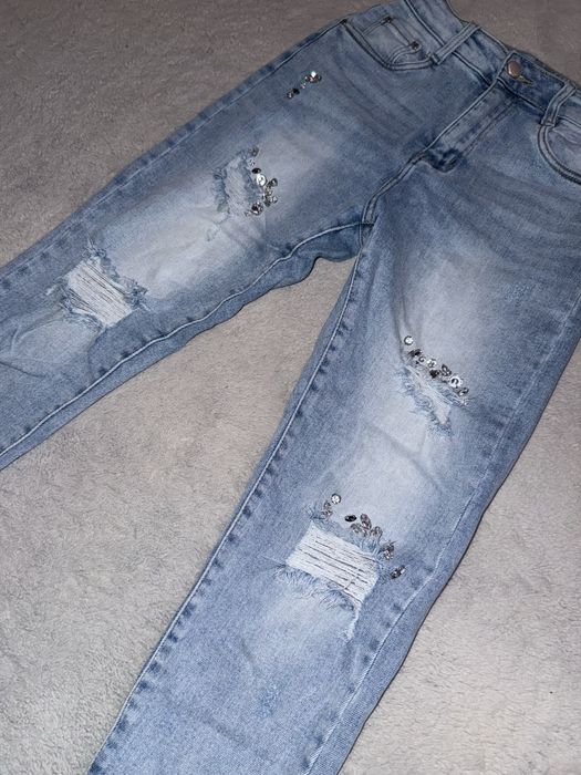 Дънки с камъни размер ХС/С