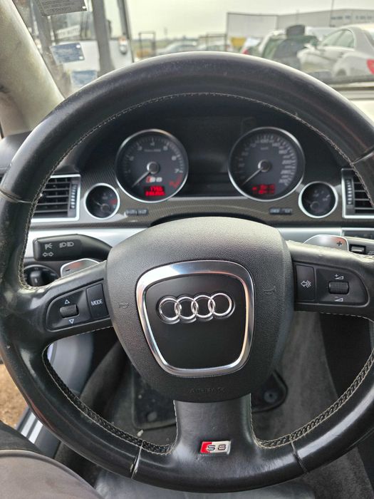 **САМО НА ЧАСТИ***  Audi S8 D3, 5.2 V10, Distronic, Bose, Алкантара