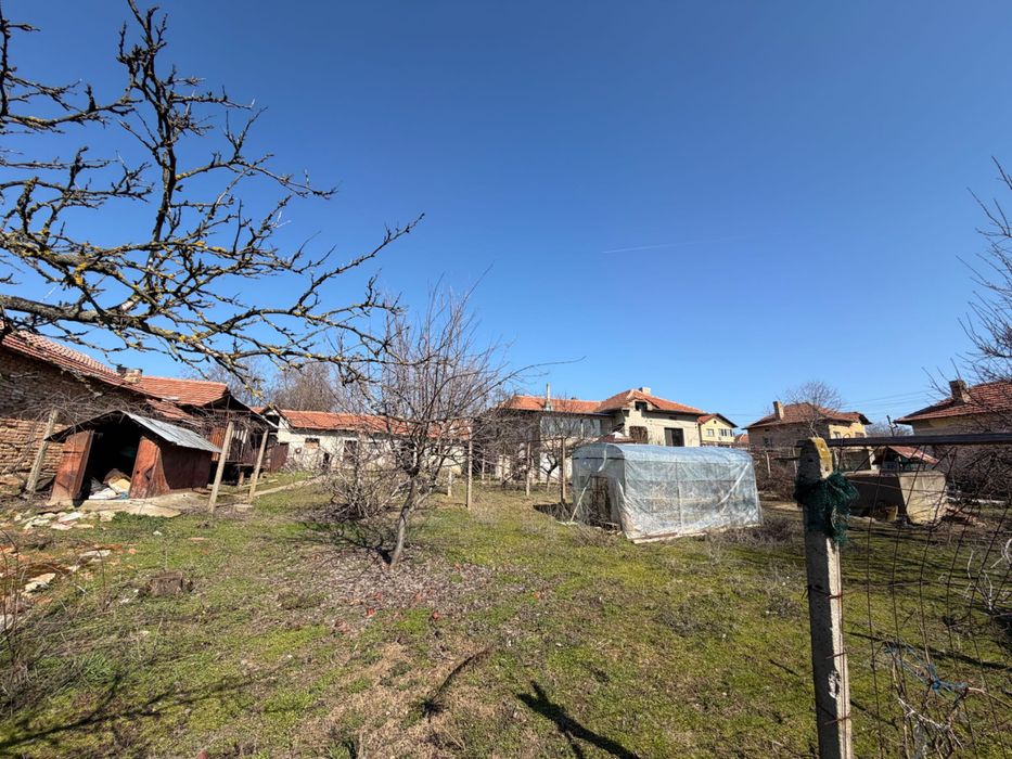 Продава се Къща в Тръстеник - 120 кв.м за 255 €/кв.м - Снимка #3