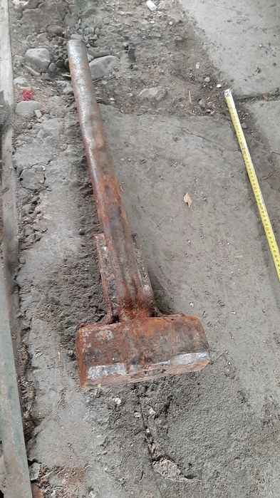 Продам кувалду железную