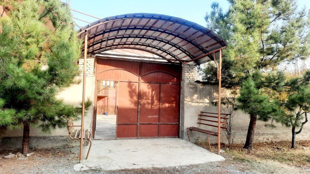 Zudlik bilan Uy sotiladi Namangan viloyati Yangiqoʻrgʻon tumani Zarken