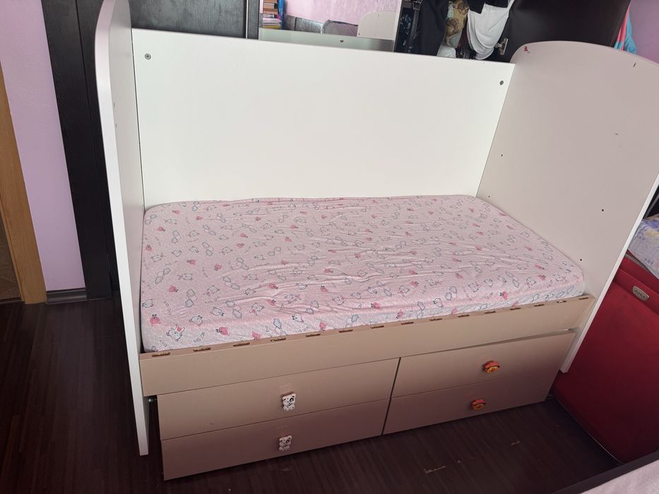 Детско легло с матрак и скрин