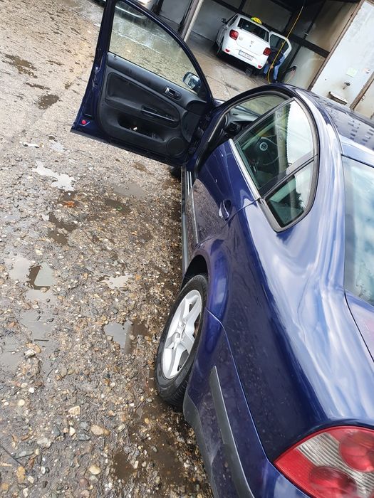 Vand pasat b5.5 din 2003 1.9 tdi 131 caii