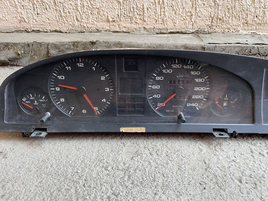 Щиток Ауди 100 С4