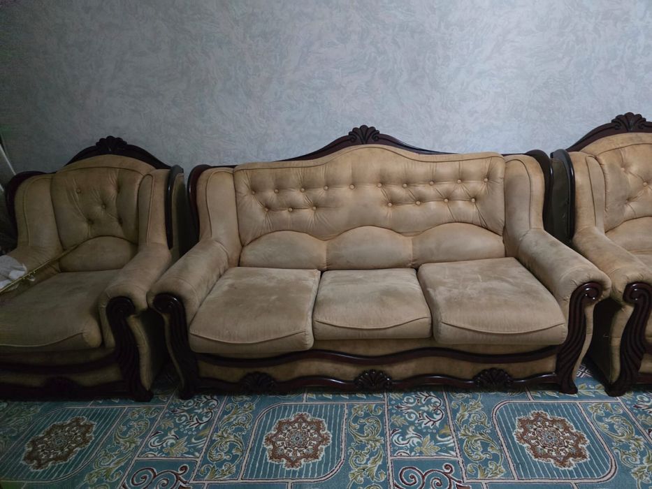 Диван для холла