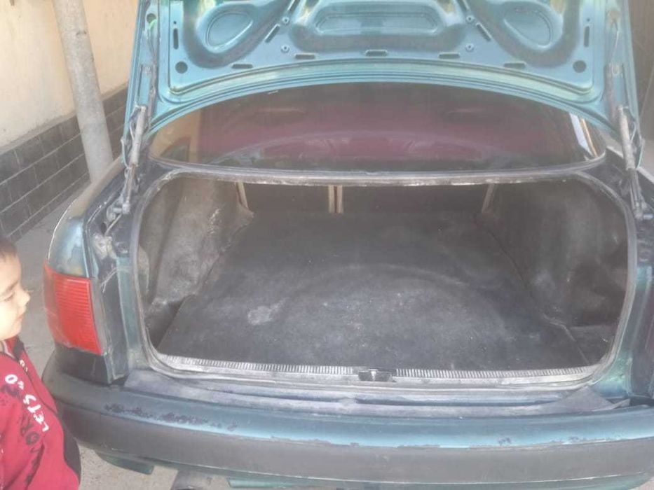 Продаётся ауди 80