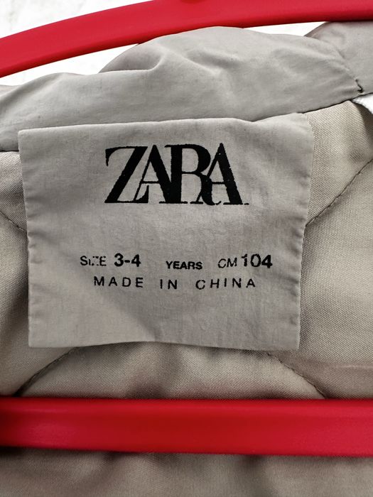 Легкая курточка Zara на девочку