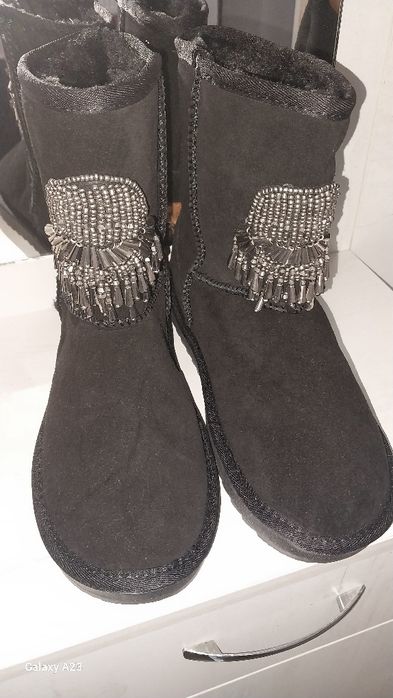 Угги новый за 5000