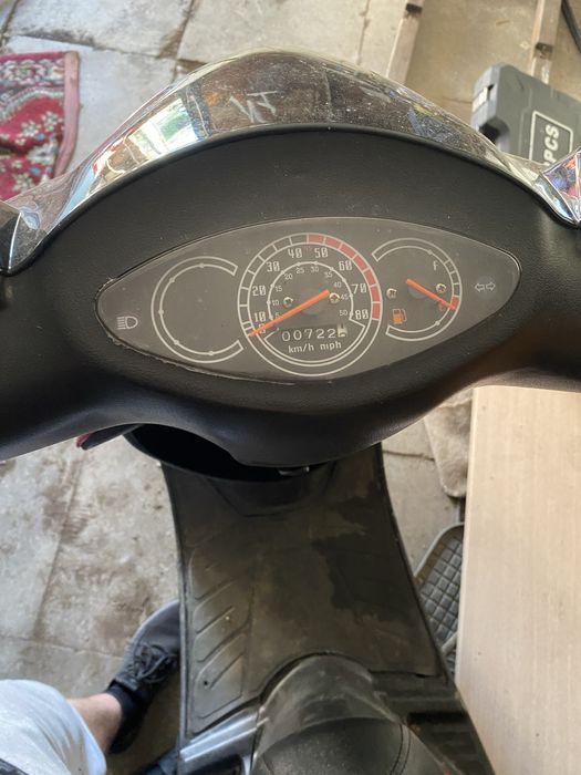 Скутер рейсер на ходу