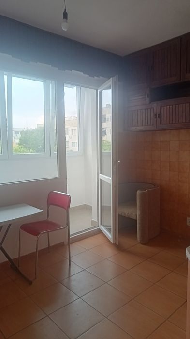 Продавам четиристаен  "Св  Троица"          255000 евро