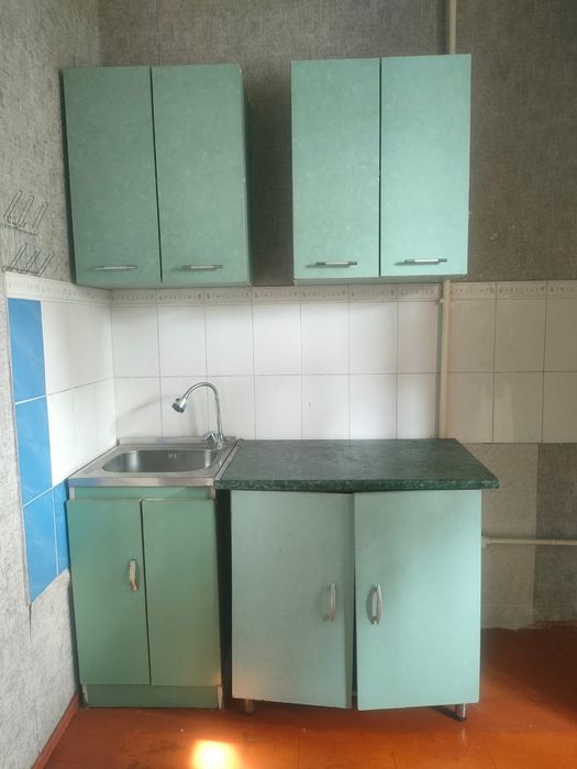 Продам  мебель шкаф