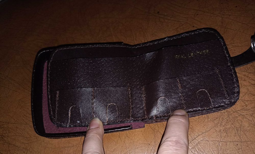 Кожаный кошелек лягушка