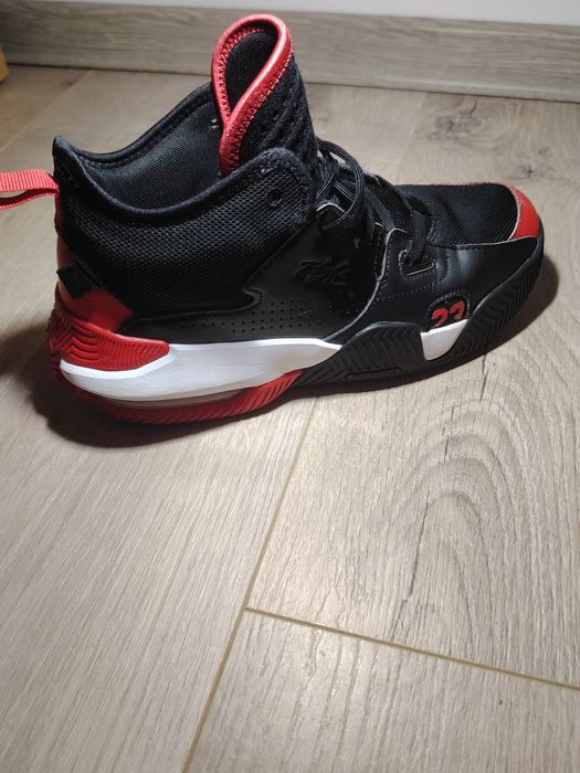 Jordan stay loyal