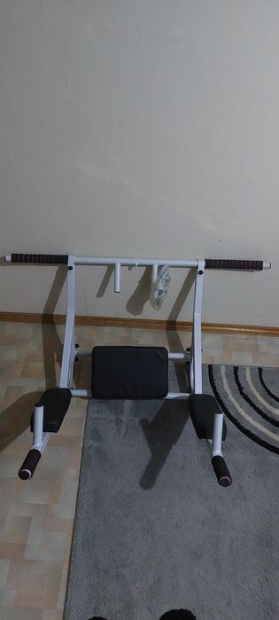 Продам турник три в одном.