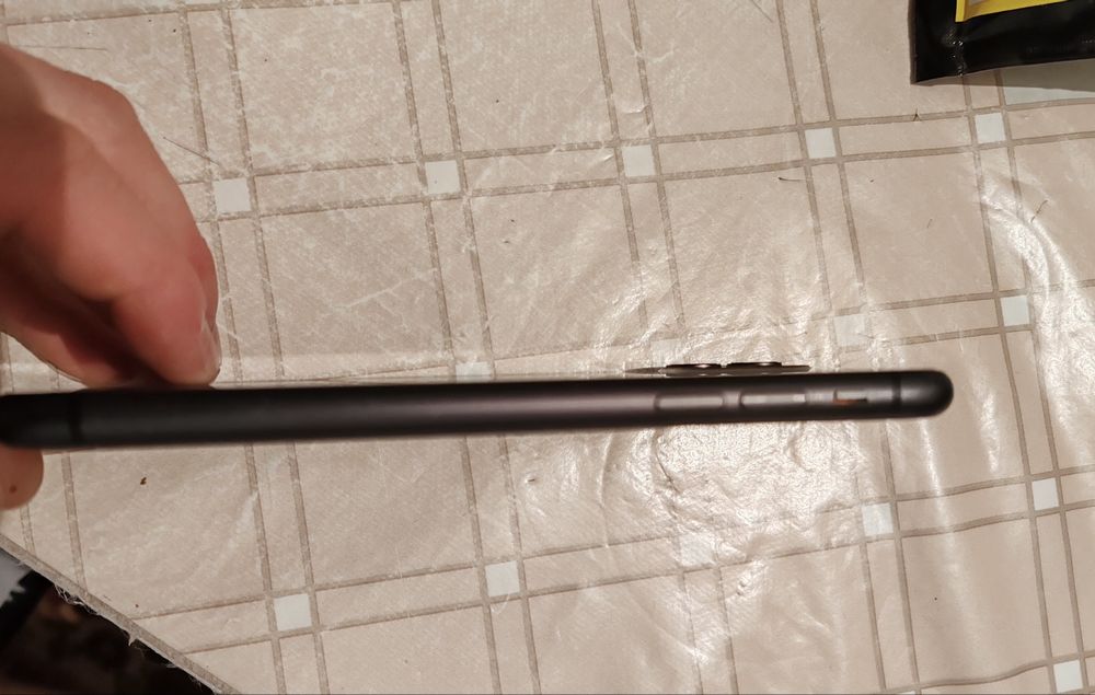 Iphone 11 продается