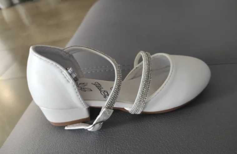 Туфли праздничные на девочку размер 32