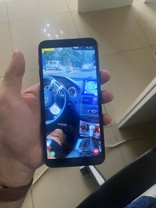 Samsung j6 телефон