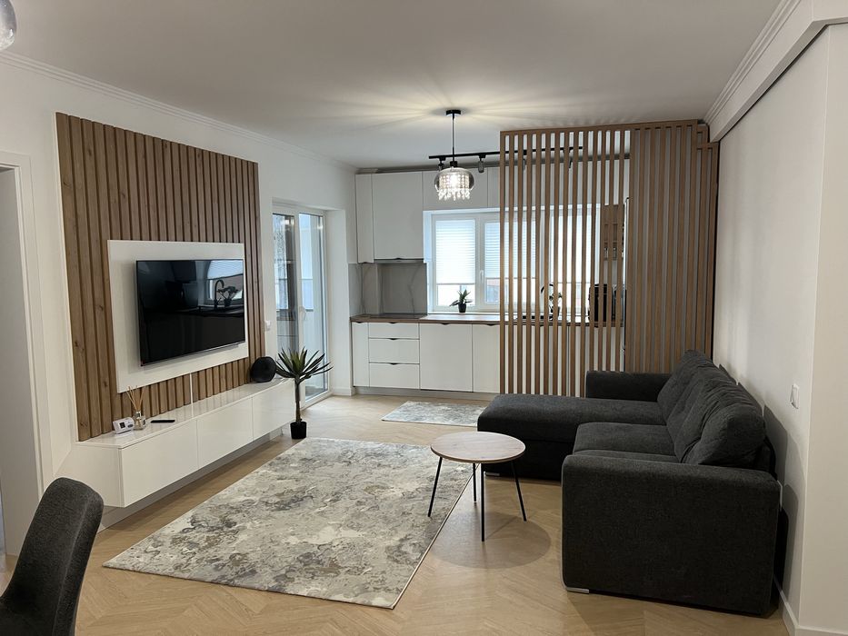 Închiriez apartament cu 3 camere + terasă zona Porii(Best Residence)