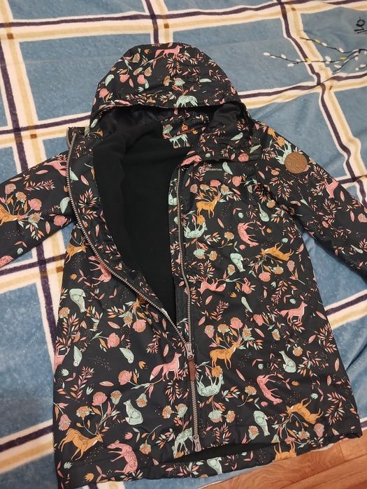 Продам курточку на флисе outventure