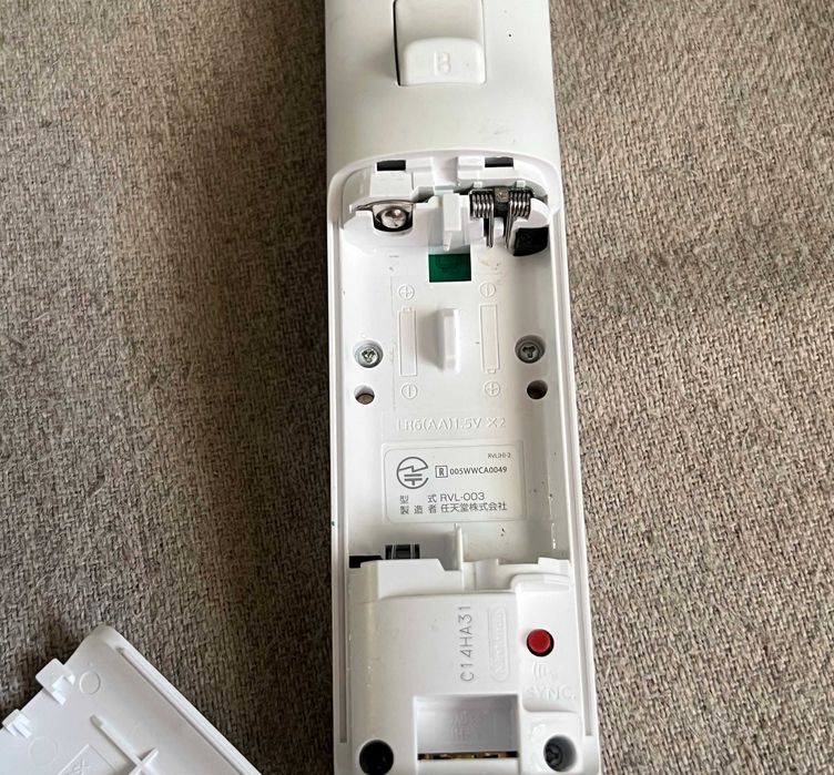 Controller Wii Remote RVL-003 alb - defect, compatibil Wii
