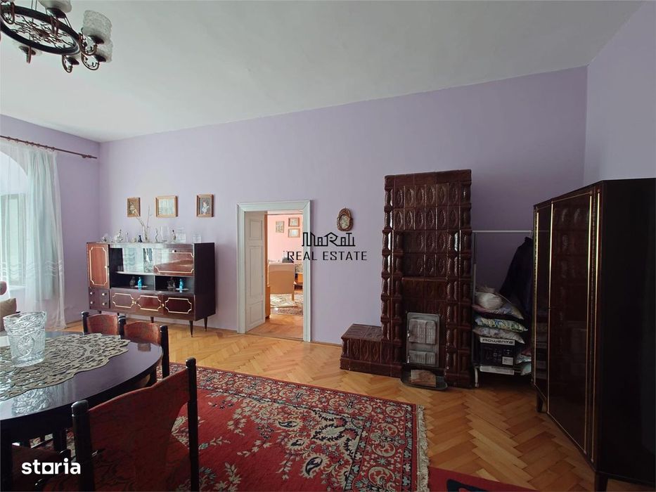 Casa cu aer nobil in Baia de Cris