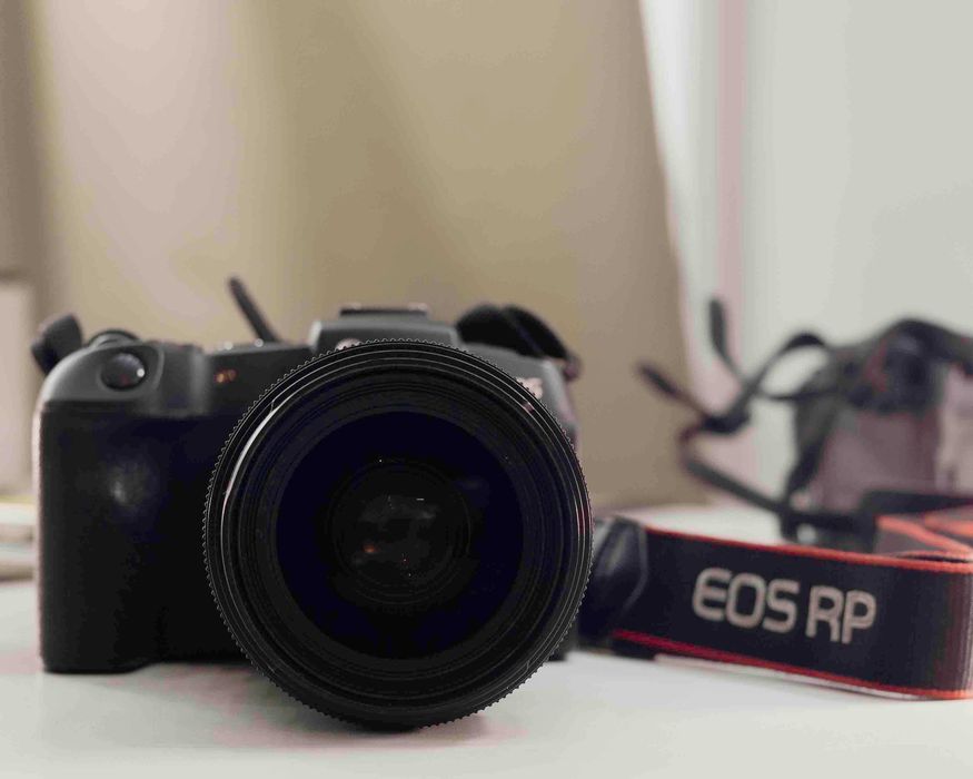Canon EOS RP + SIGMA DG 35mm + Mount adapter R