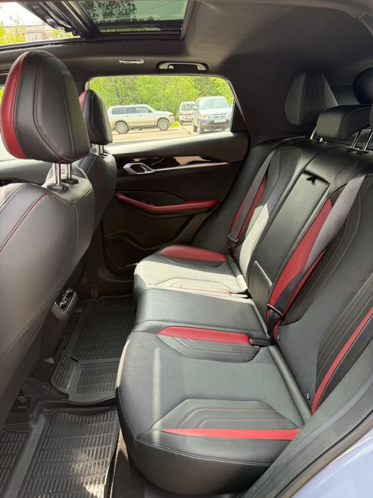 Продам машина Geely Coolray