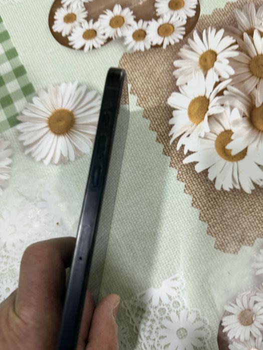 Продавам  айфон 15 про макс