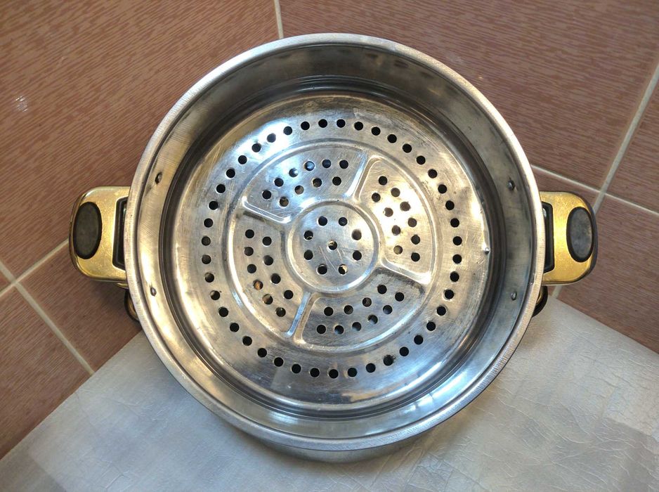 Мантышница, мантоварка (неполная).