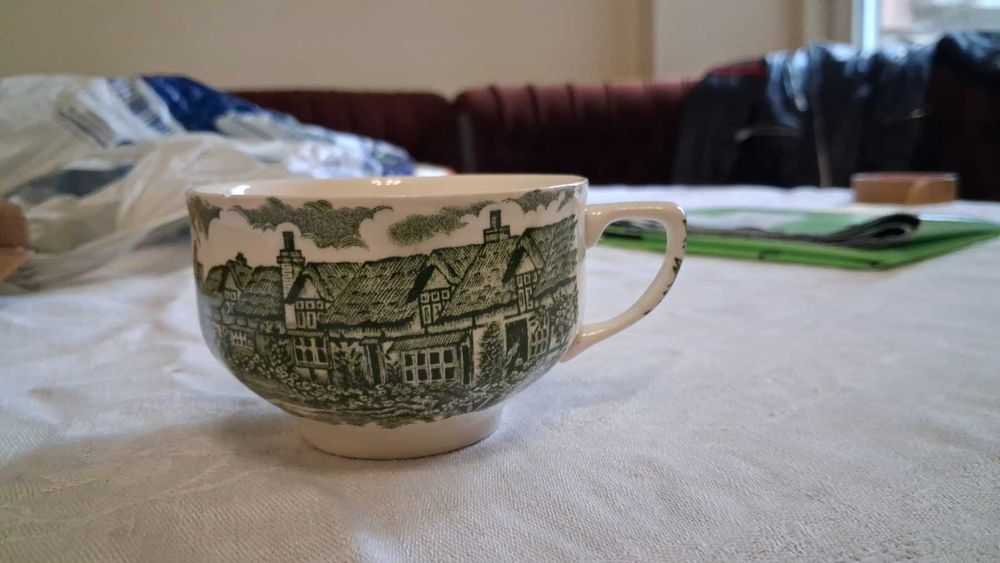 Порцеланов сервиз от Johnson Bros "Olde English Countryside"