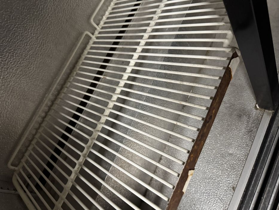 Подбарова хладилна витрина SFA COOL