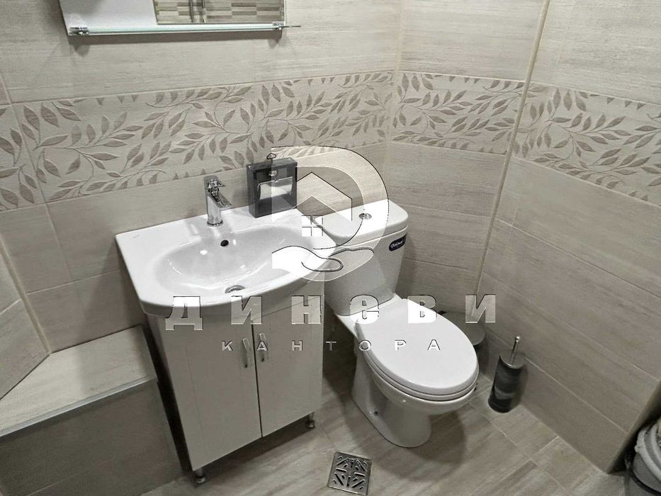 Дава се под наем Тристаен апартамент в Стара Загора, Център - 58 кв.м за 382.5 € - Снимка #8