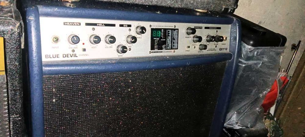 ЗВЯРА за КИТАРА - мощен усилвател кубе, може с вградени ефекти, ПРОМО!