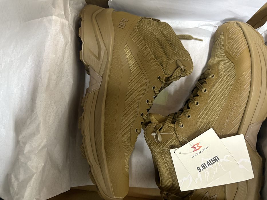 Ghete Garmont 9.81 Alert noi marimea 40 1/2 , 25,5 cm