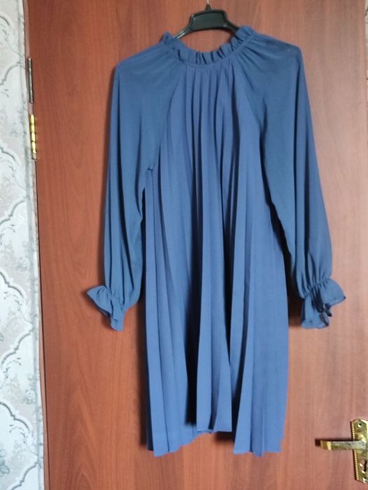 Продам платья 2500 тг